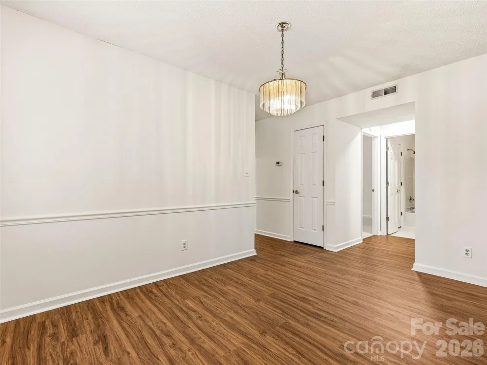 106 Abbey Circle Asheville, NC 28805