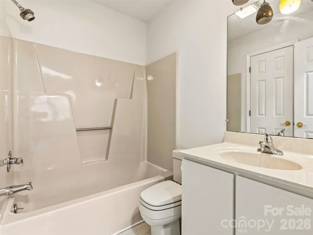 106 Abbey Circle Asheville, NC 28805