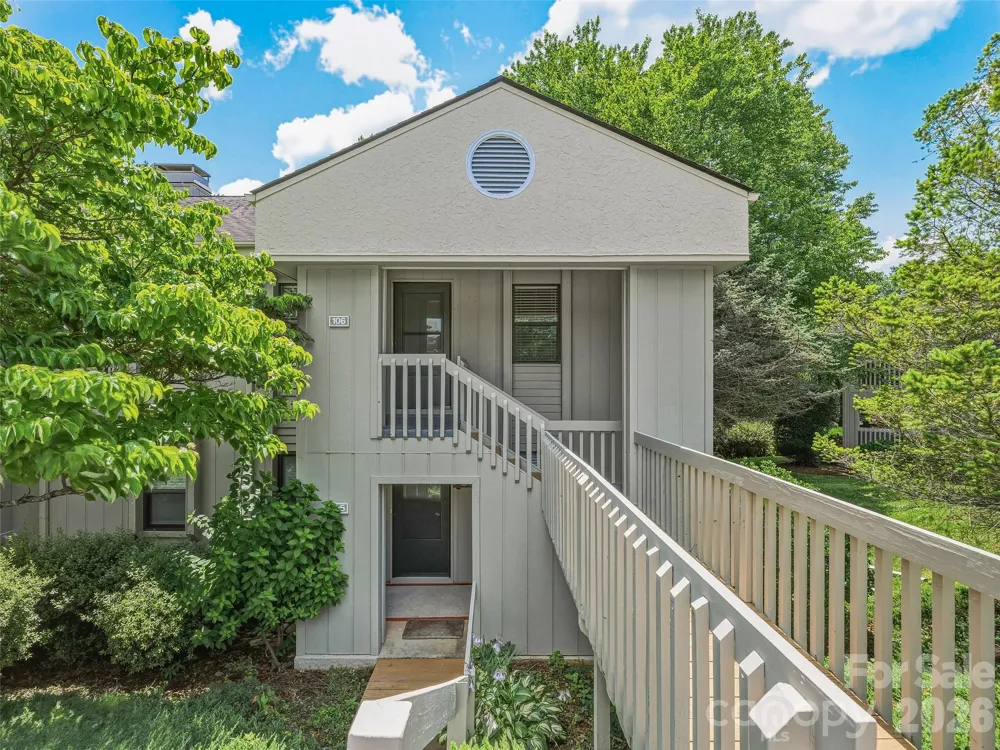 106 Abbey Circle Asheville, NC 28805