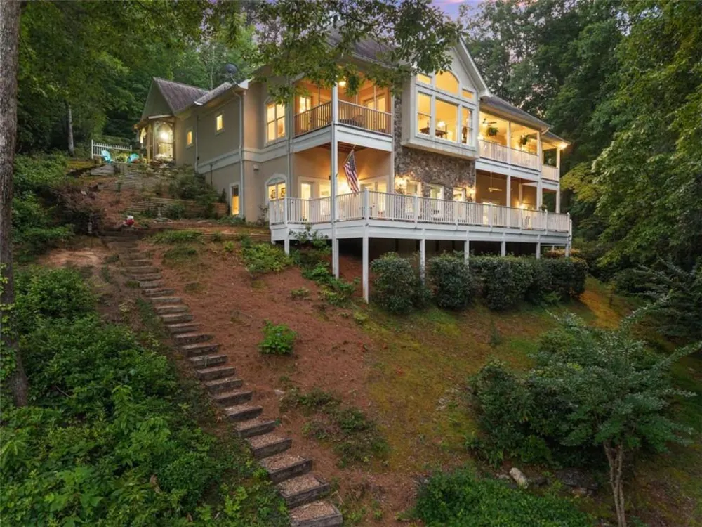 2200 Orchard Drive Clarkesville, GA 30523