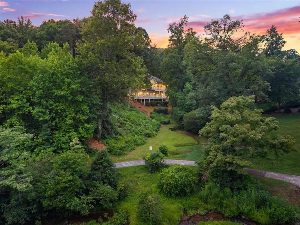 2200 Orchard Drive Clarkesville, GA 30523
