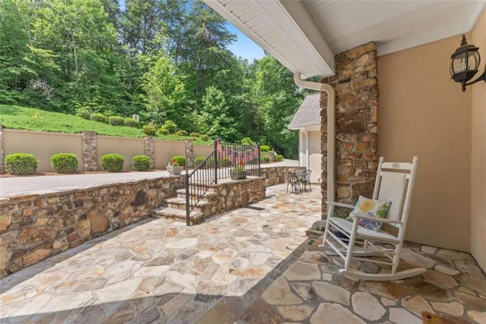 2200 Orchard Drive Clarkesville, GA 30523