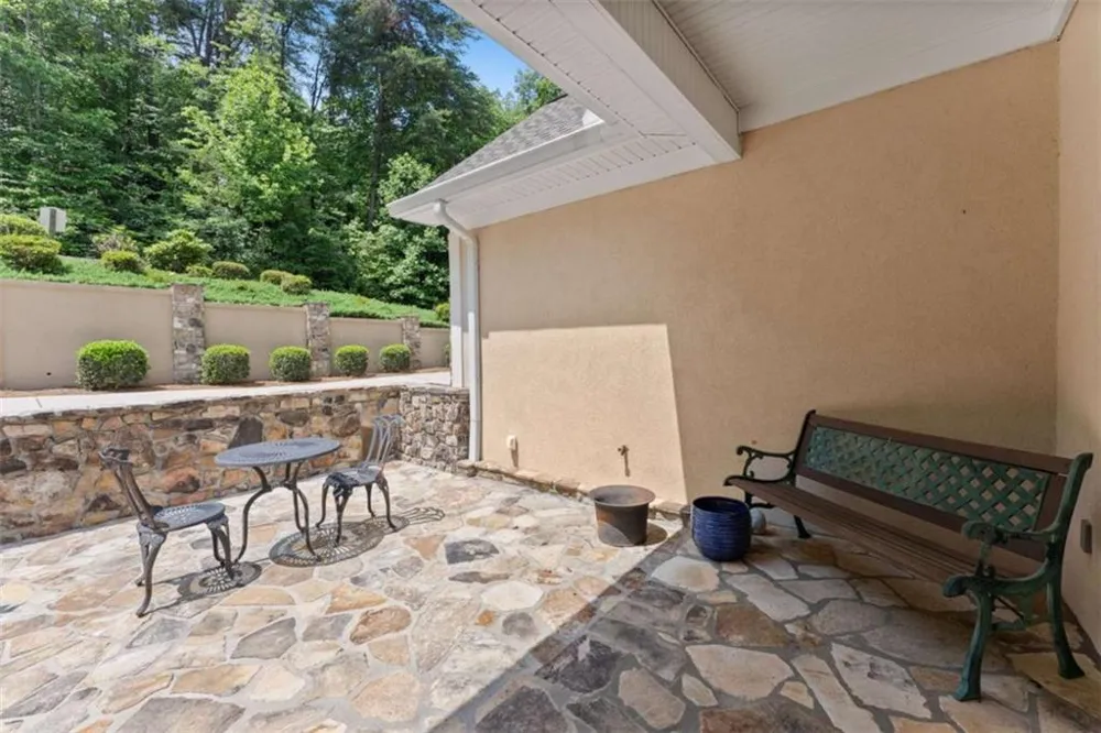 2200 Orchard Drive Clarkesville, GA 30523