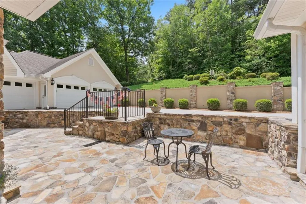 2200 Orchard Drive Clarkesville, GA 30523
