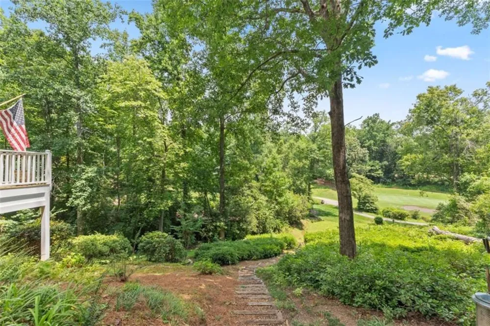 2200 Orchard Drive Clarkesville, GA 30523
