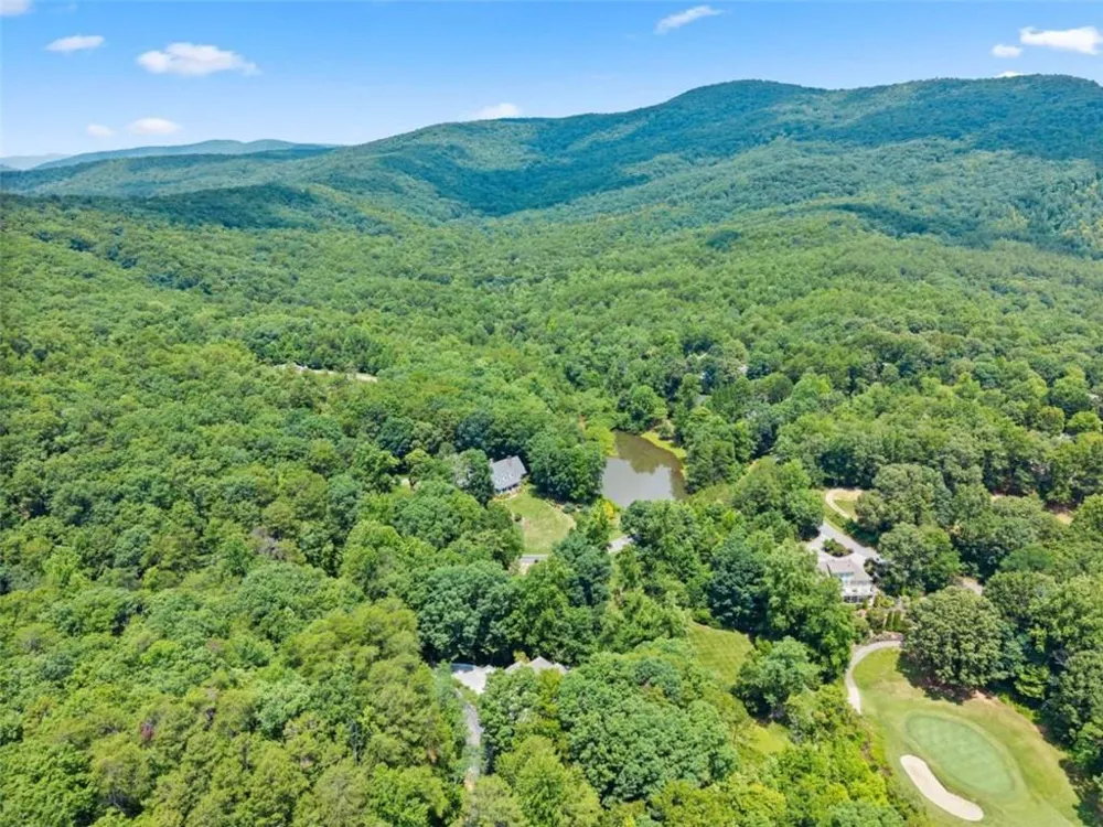 2200 Orchard Drive Clarkesville, GA 30523