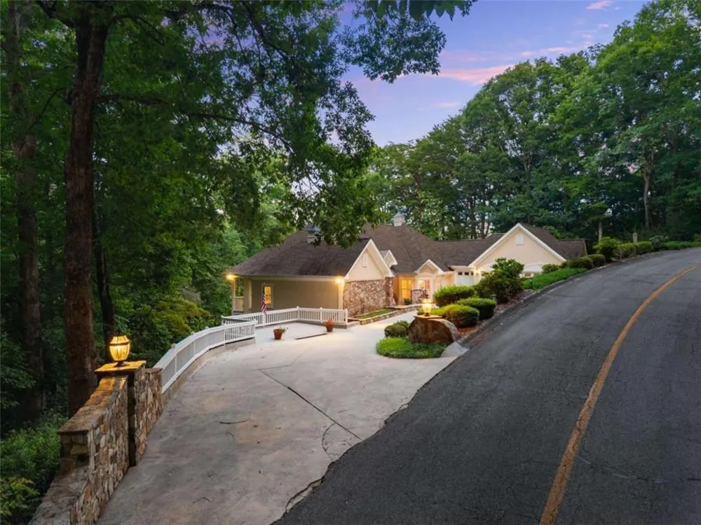 2200 Orchard Drive Clarkesville, GA 30523