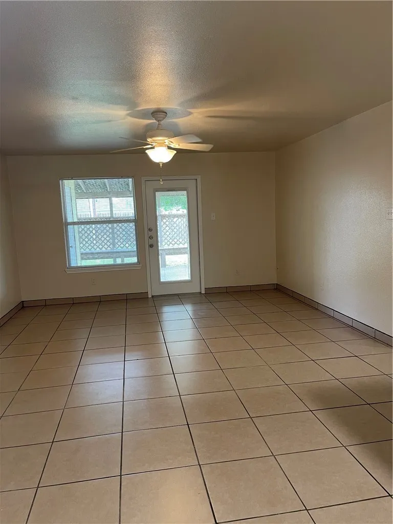 2540 Avenue C Ingleside, TX 78362