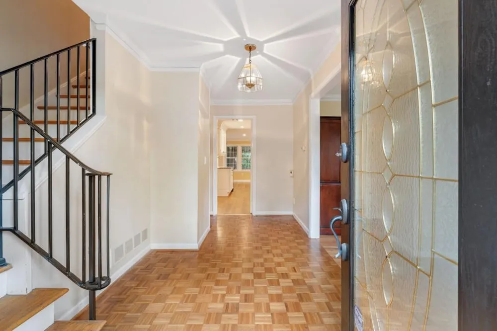 4259 Huntington Circle Dunwoody, GA 30338
