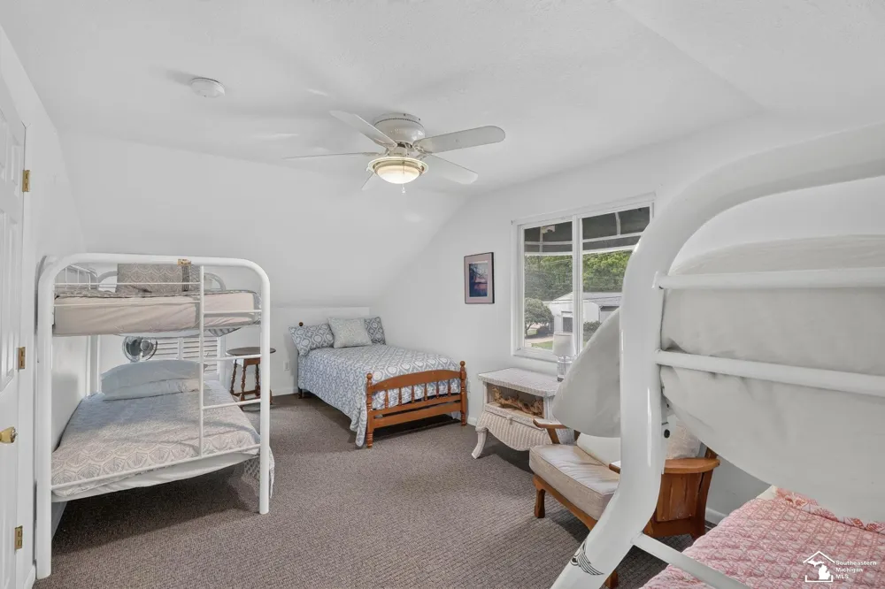 736 Lakeview Drive Columbia Township, MI 49234