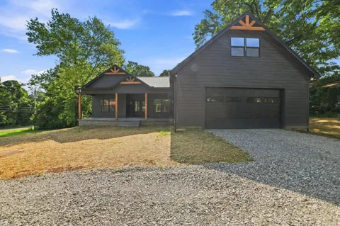 117 Nall Ave