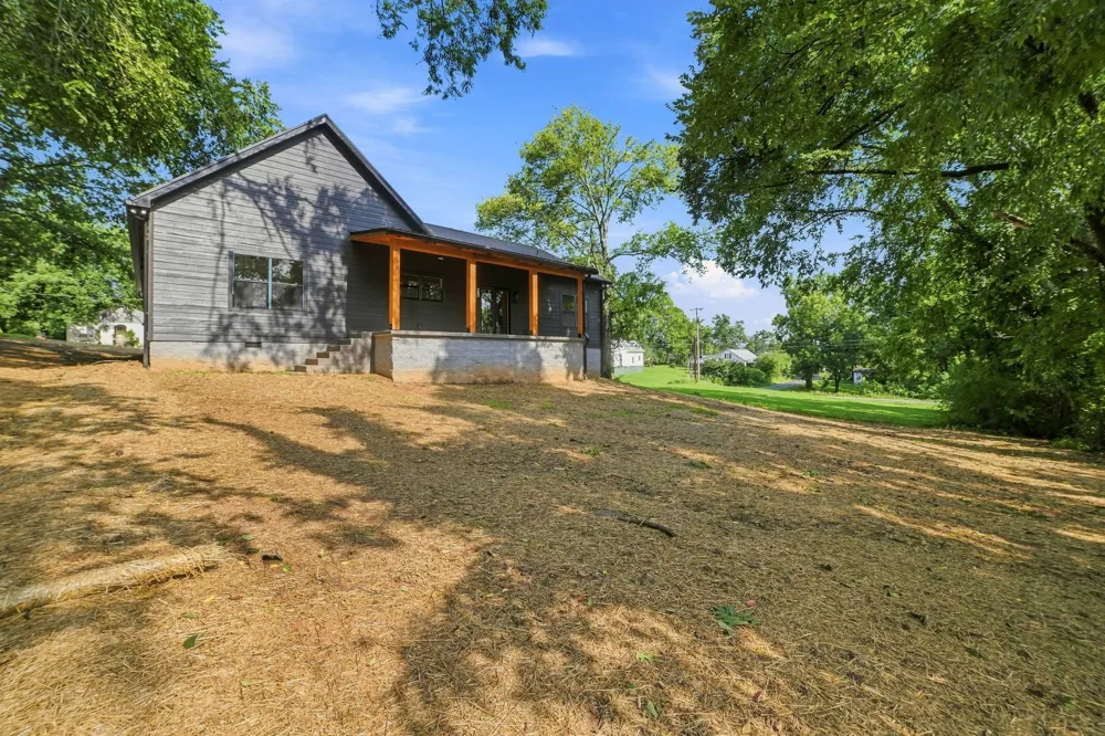 117 Nall Ave Centerville, TN 37033