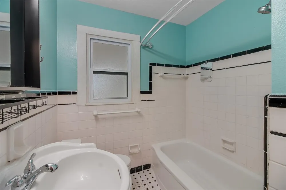 301 S HAMPTON AVENUE Orlando, FL 32803