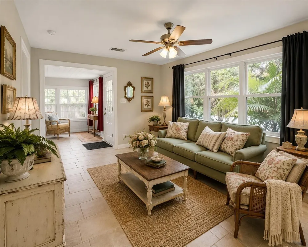 301 S HAMPTON AVENUE Orlando, FL 32803