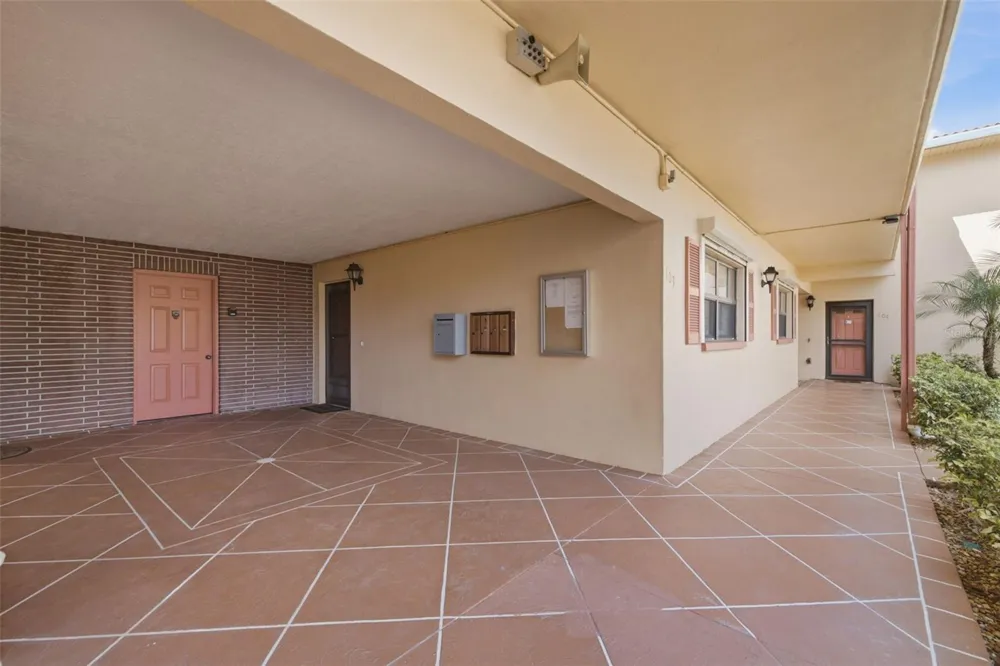 8140 TERRACE GARDEN DRIVE #103 St Petersburg, FL 33709