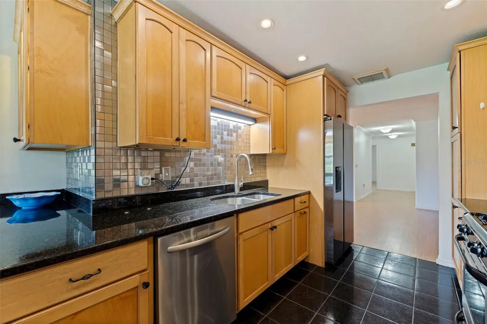 8140 TERRACE GARDEN DRIVE #103 St Petersburg, FL 33709