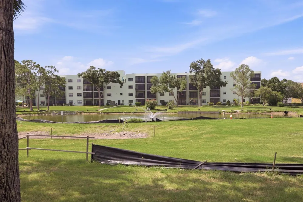8140 TERRACE GARDEN DRIVE #103 St Petersburg, FL 33709