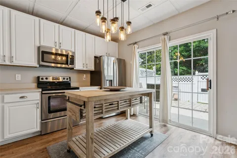 302 Tinderbox Lane