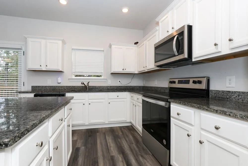 171 Quail Forest Circle Toccoa, GA 30577
