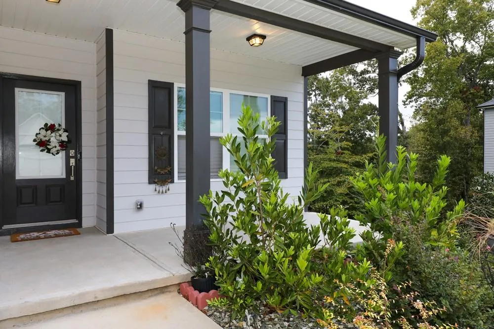 171 Quail Forest Circle Toccoa, GA 30577