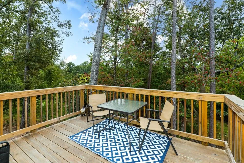 171 Quail Forest Circle Toccoa, GA 30577