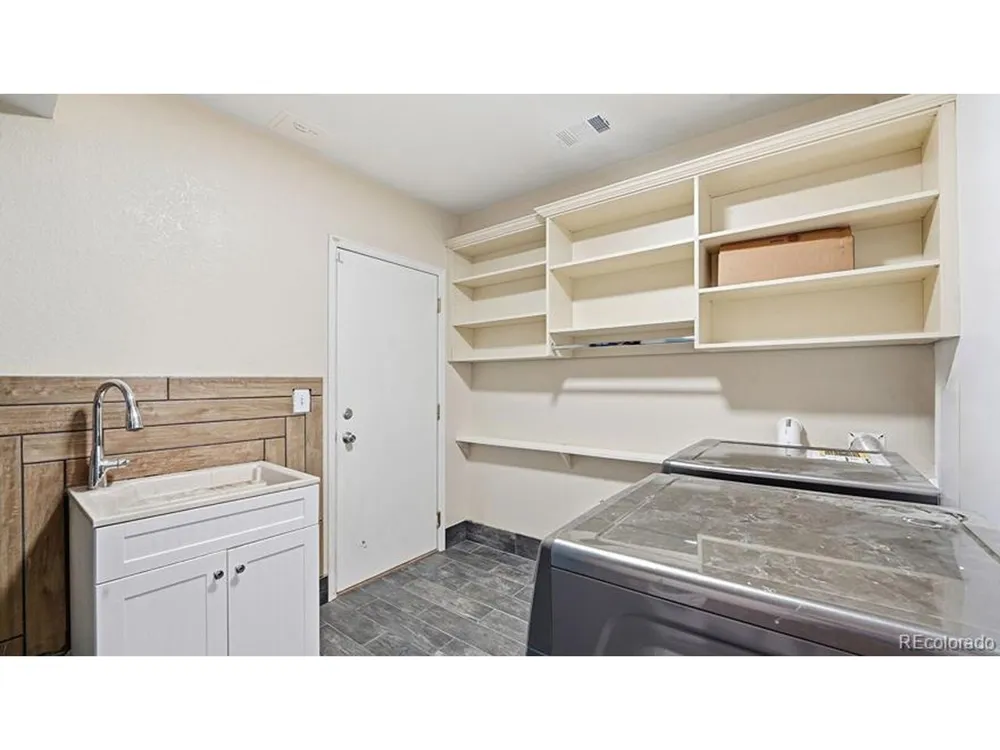 513 Sundance Circle Dacono, CO 80514