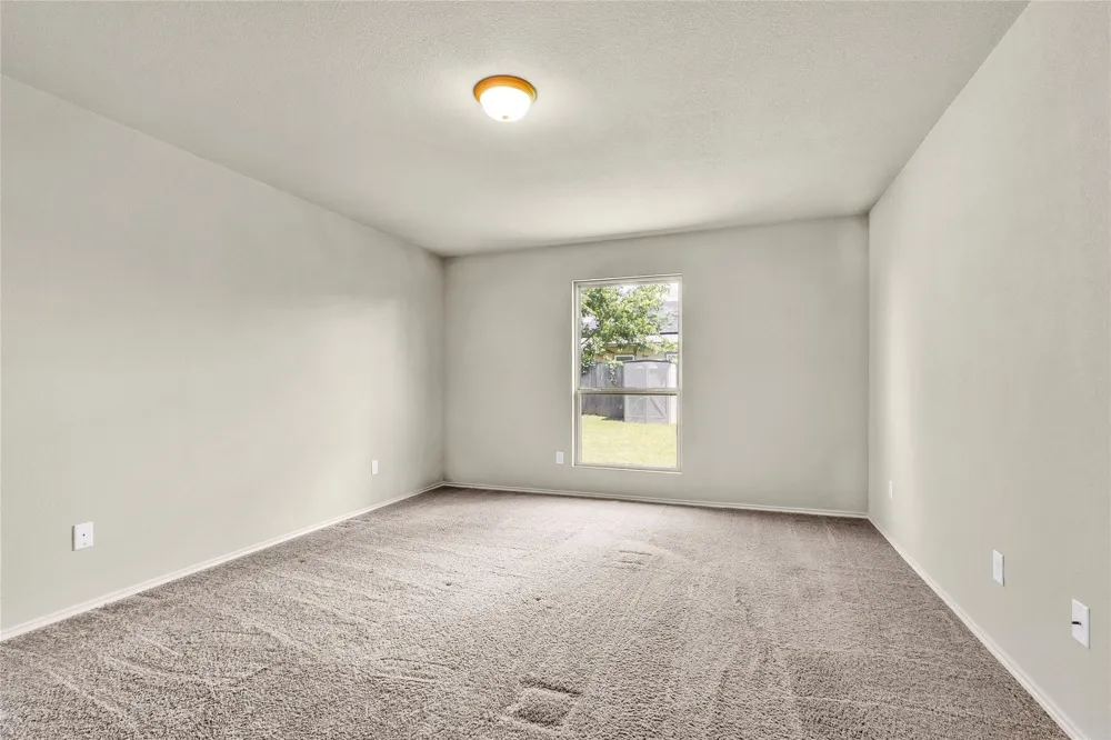 704 Mockingbird Street Navasota, TX 77868