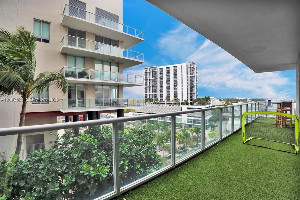 3470 E Coast Ave #H0904 Miami, FL 33137
