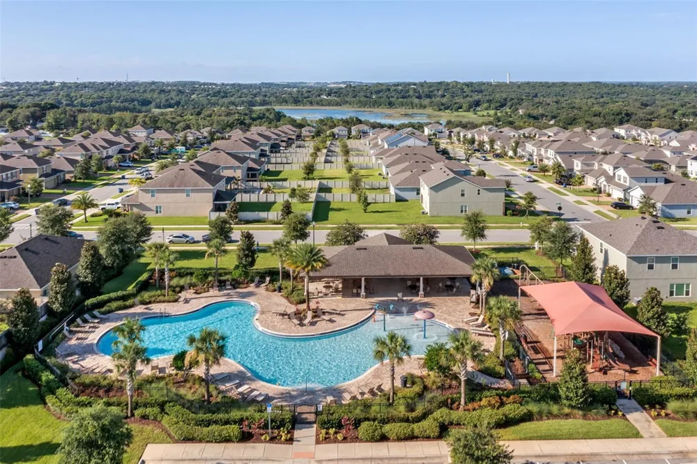 673 BLACKSTONE STREET Minneola, FL 34715