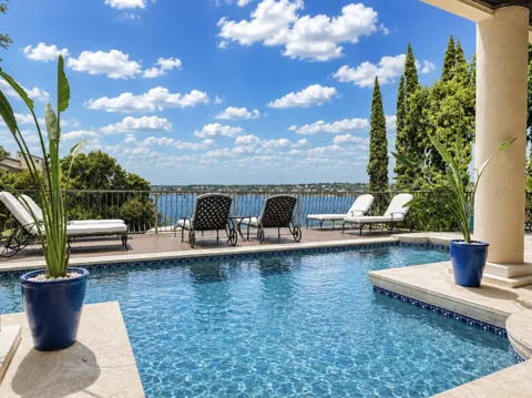 107 Edgewater Cove