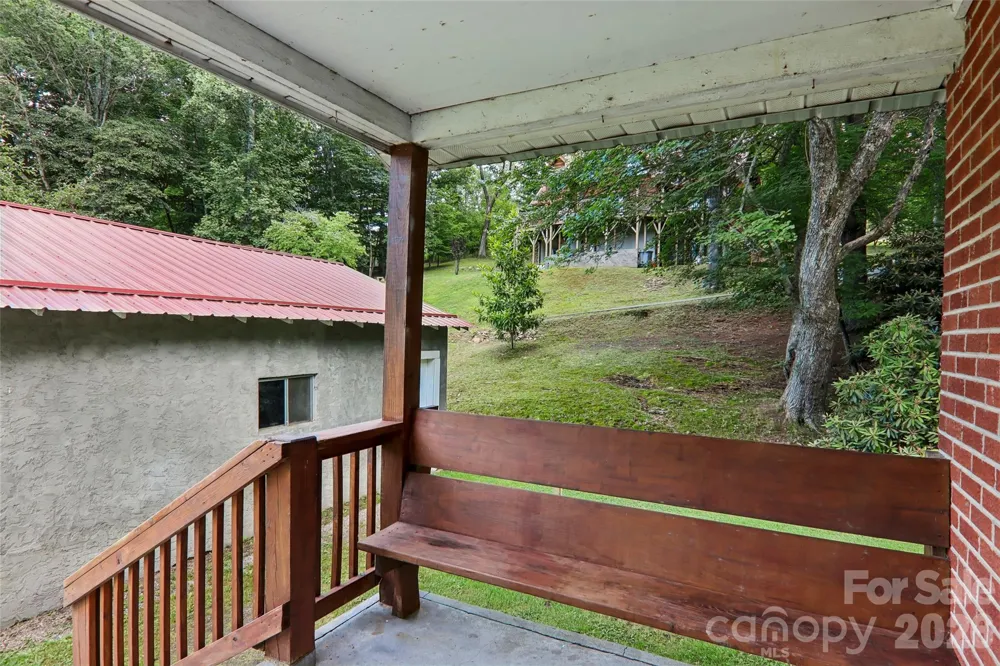 611 Reeves Cove Road Candler, NC 28715