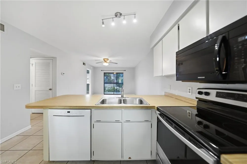 22523 Westchester Boulevard #203E Port Charlotte, FL 33980