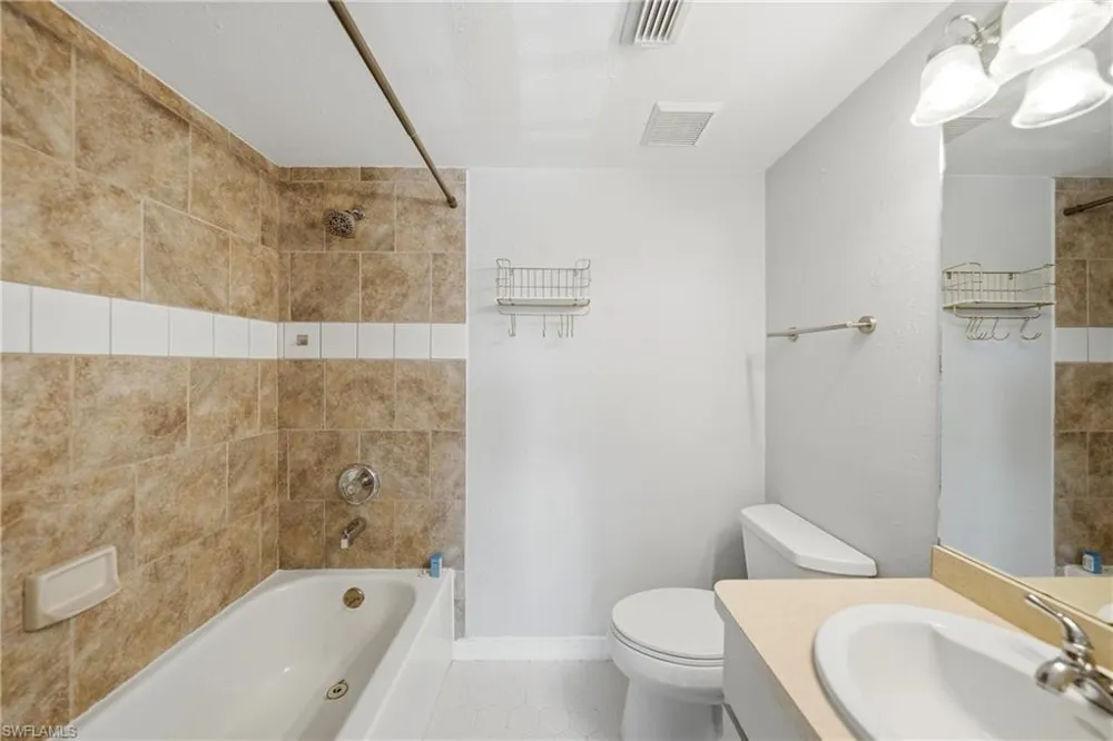 22523 Westchester Boulevard #203E Port Charlotte, FL 33980