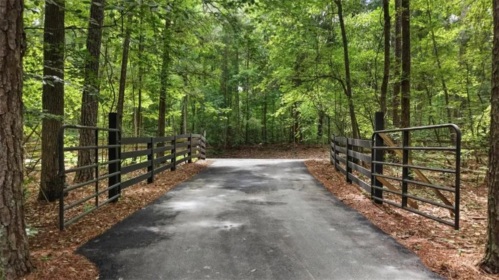 1130 Swords Trail Buckhead, GA 30625