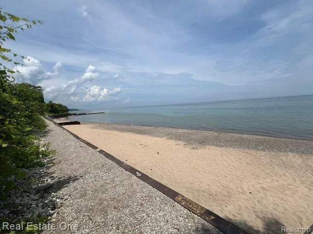 7153 CEDAR ROAD Worth Township, MI 48450