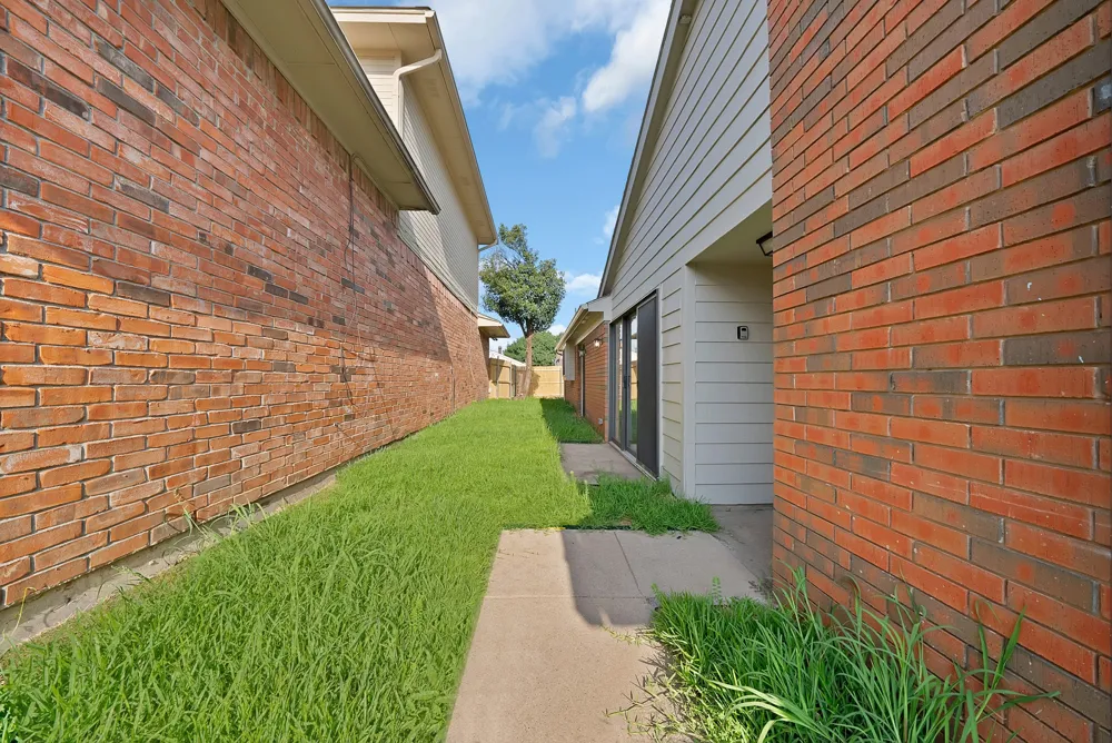 4213 Phoenix Drive Carrollton, TX 75010