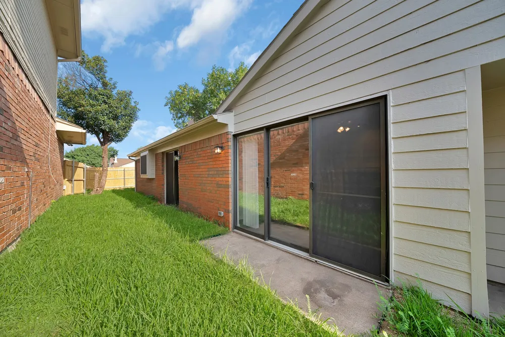 4213 Phoenix Drive Carrollton, TX 75010
