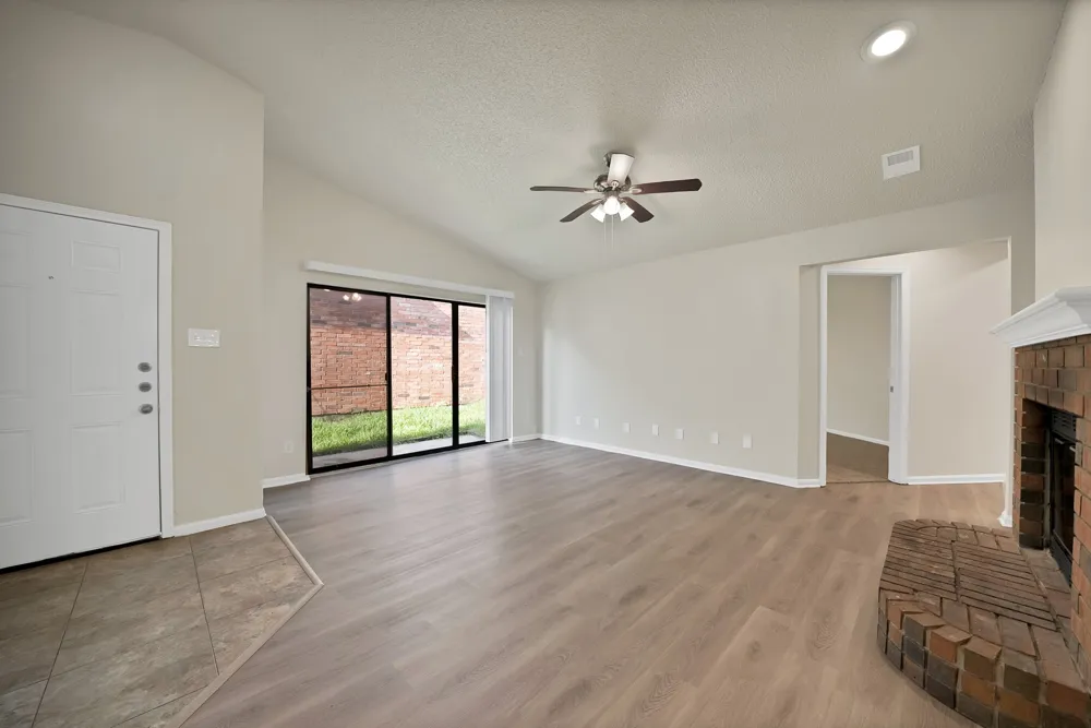 4213 Phoenix Drive Carrollton, TX 75010