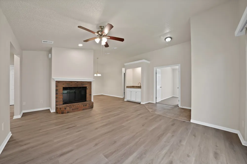 4213 Phoenix Drive Carrollton, TX 75010
