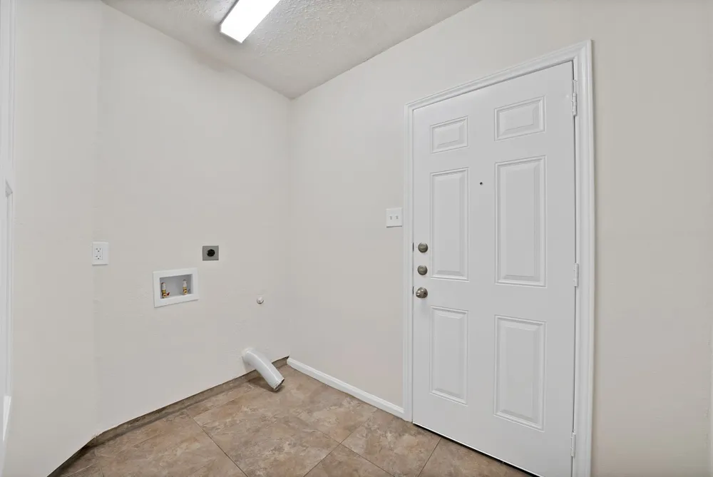 4213 Phoenix Drive Carrollton, TX 75010