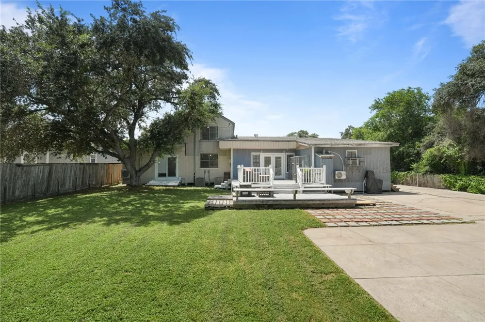 922 Oak Park Avenue Corpus Christi, TX 78408