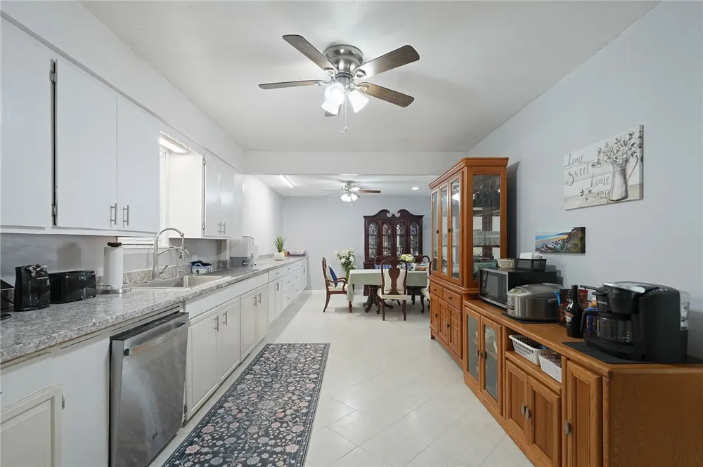 922 Oak Park Avenue Corpus Christi, TX 78408