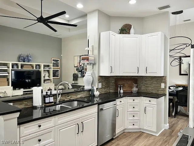 Sandpiper Way Naples, FL 34109