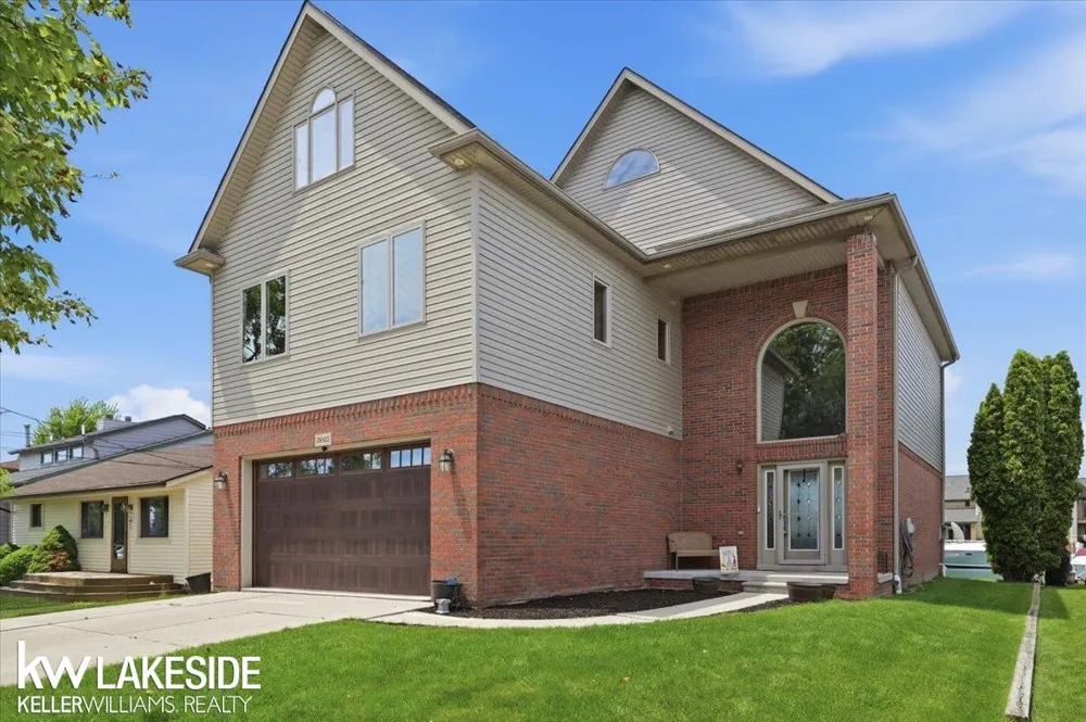 38823 E Archer Drive Harrison Charter Township, MI 48045