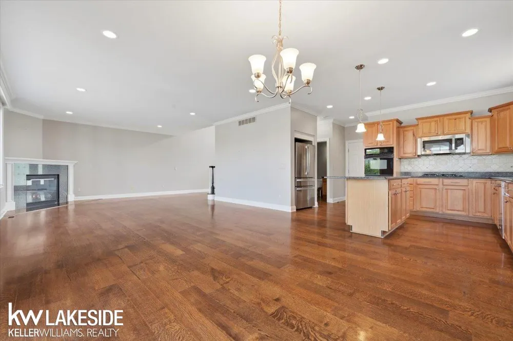 38823 E Archer Drive Harrison Charter Township, MI 48045