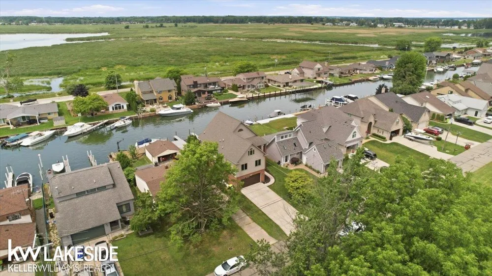 38823 E Archer Drive Harrison Charter Township, MI 48045