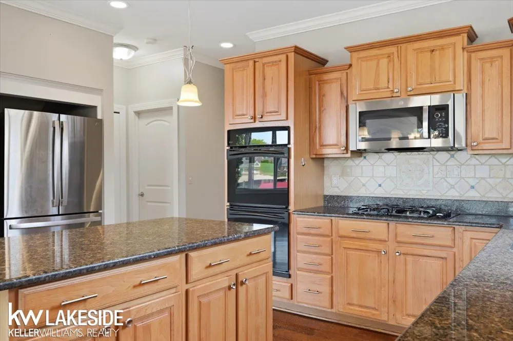 38823 E Archer Drive Harrison Charter Township, MI 48045