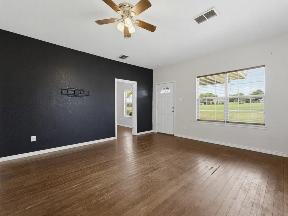 180 Trail Drive Bowie, TX 76230