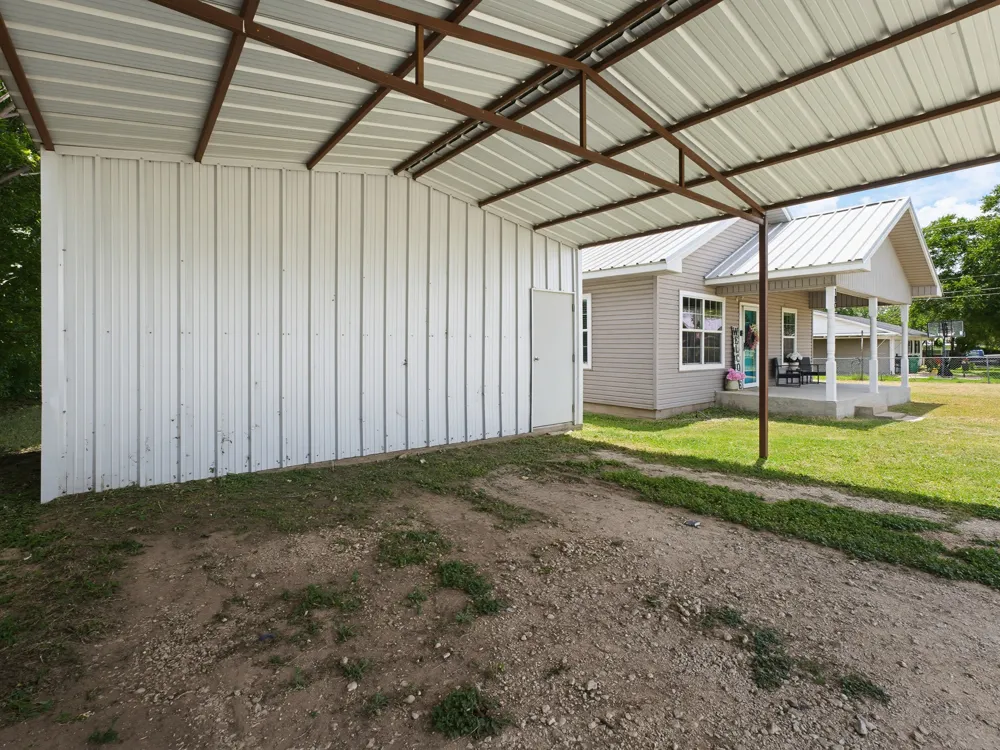 180 Trail Drive Bowie, TX 76230