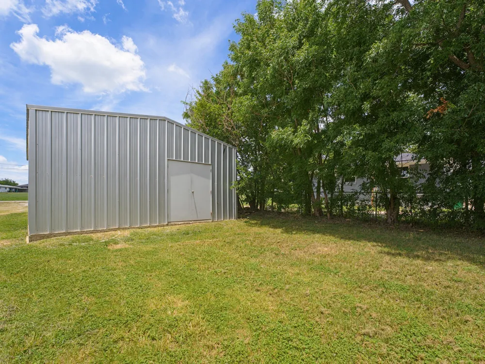 180 Trail Drive Bowie, TX 76230
